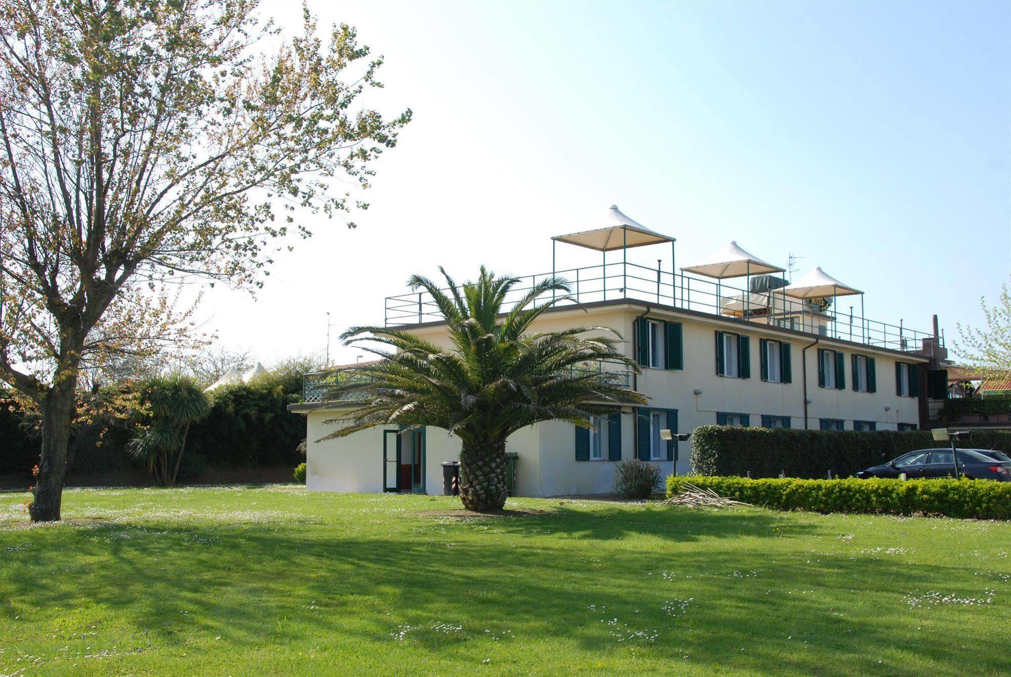 Hotel Turandot Torre del Lago Puccini Εξωτερικό φωτογραφία