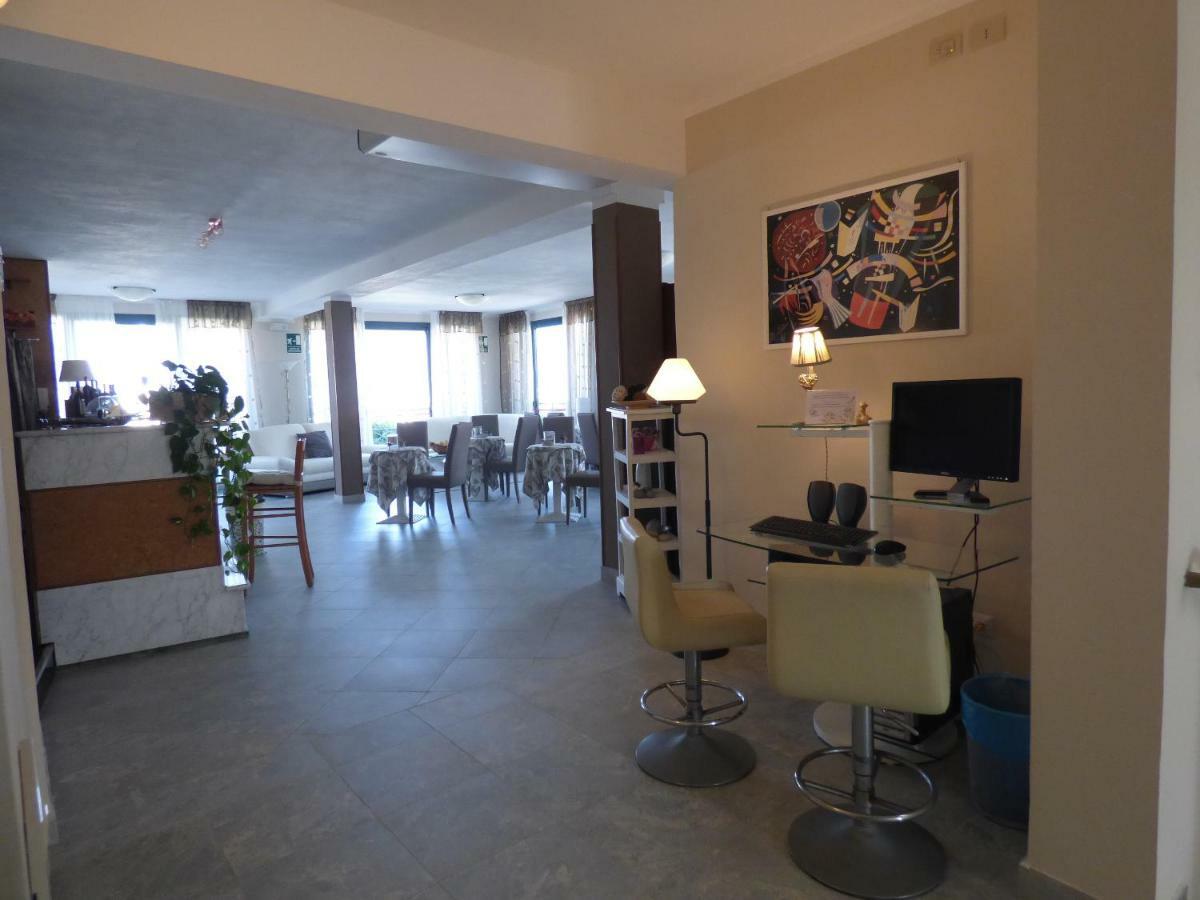 Hotel Turandot Torre del Lago Puccini Εξωτερικό φωτογραφία